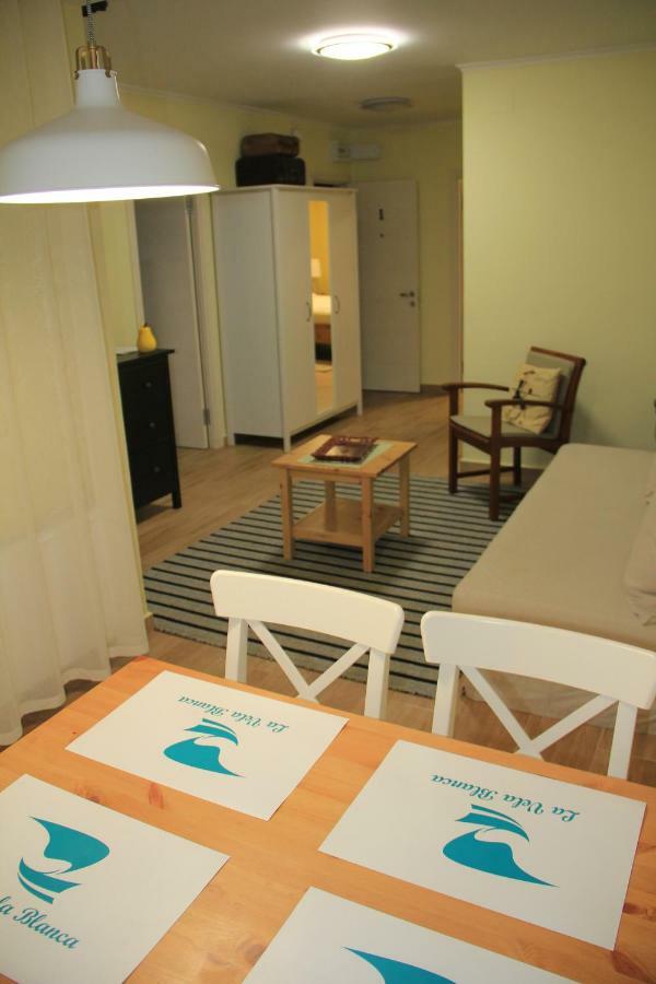 Apartamento La Vela Blanca Rosas Exterior foto